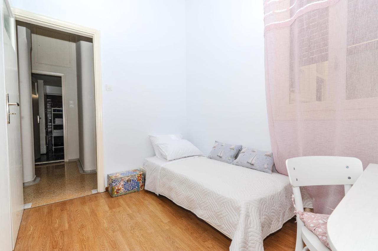 The Elegant. Spacious City Center Apartment. Heraklion Zewnętrze zdjęcie